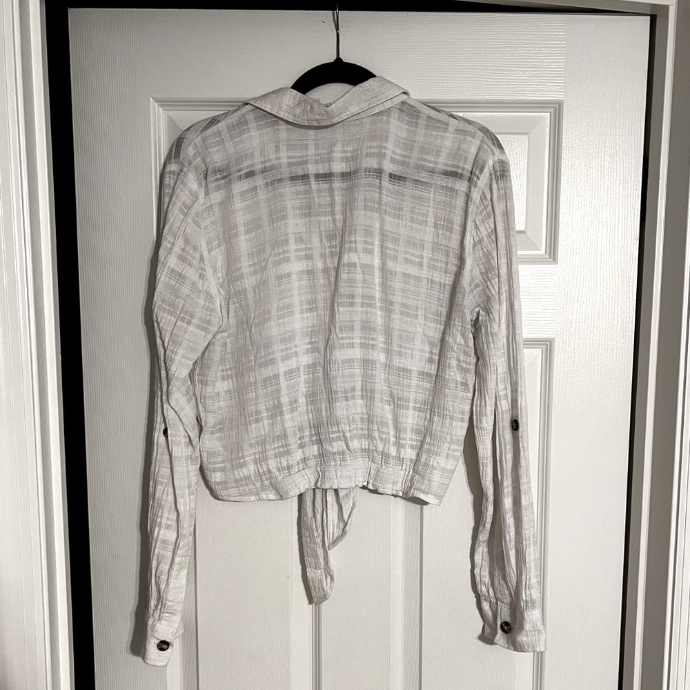 Express long crop button-up - Picture 2 of 2
